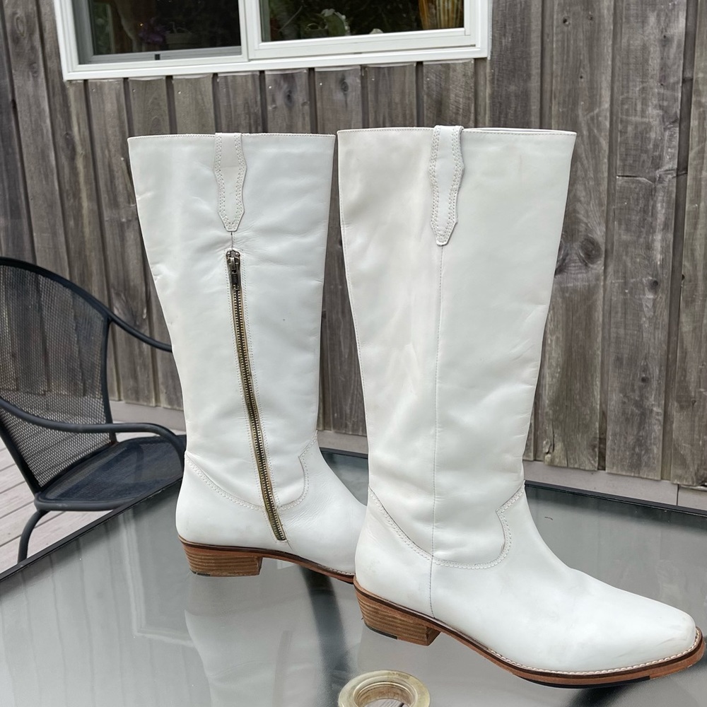 NEW! Vintage Foundry tall western boots, 10/11